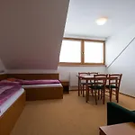 Lägenhet Ve Skiresortu Bukova Hora *