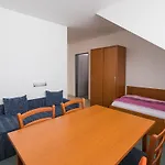Lägenhet Ve Skiresortu Bukova Hora *